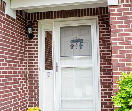 3rd image of 6371 Fayetta Ct