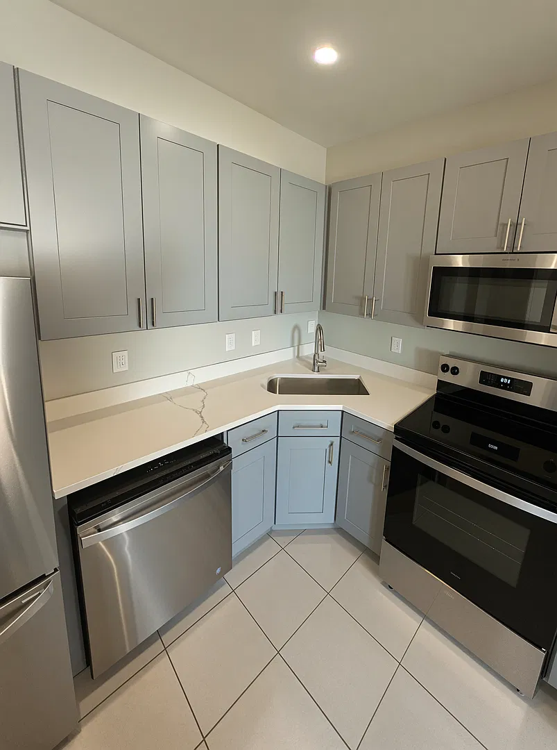 Newly Renovated Single Family Home — Photo 3