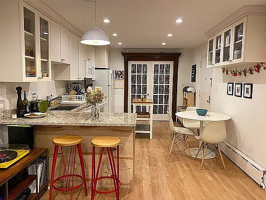 3rd image of 821 Carroll St #1