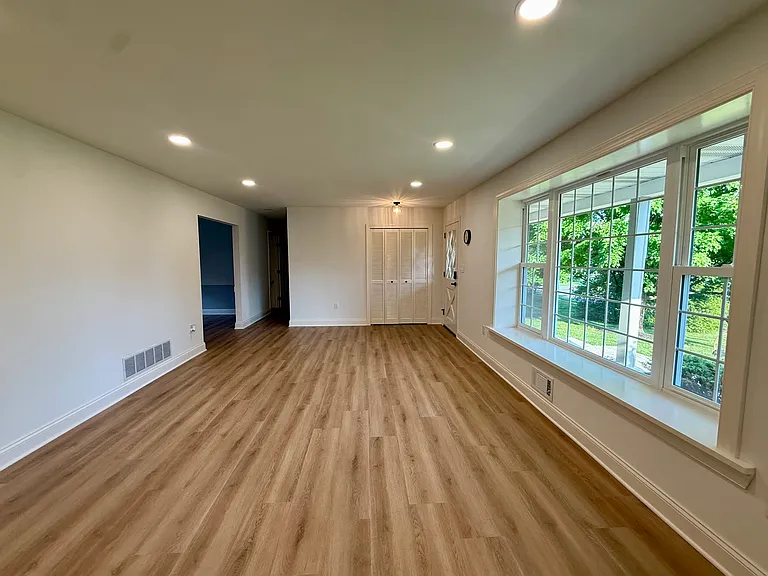 9398 Paulskirk Dr — Photo 23