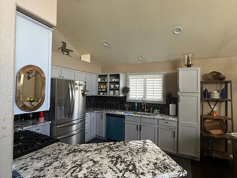 9905 E 113th Ave — Photo 35
