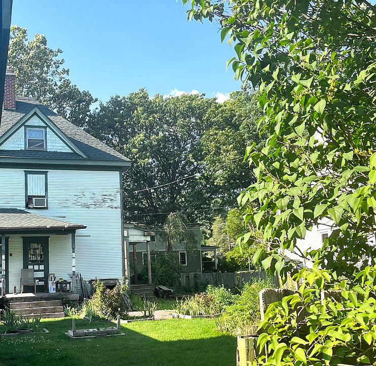 2nd image of 603 W White St