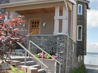 9853 45th Ave SW, Seattle, WA 98136