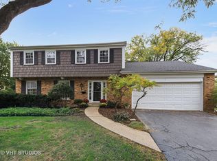 923 Lawn Cir, Western Springs, IL