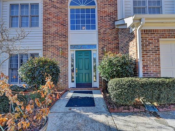 3rd image of 2390 Walnut Grove Way