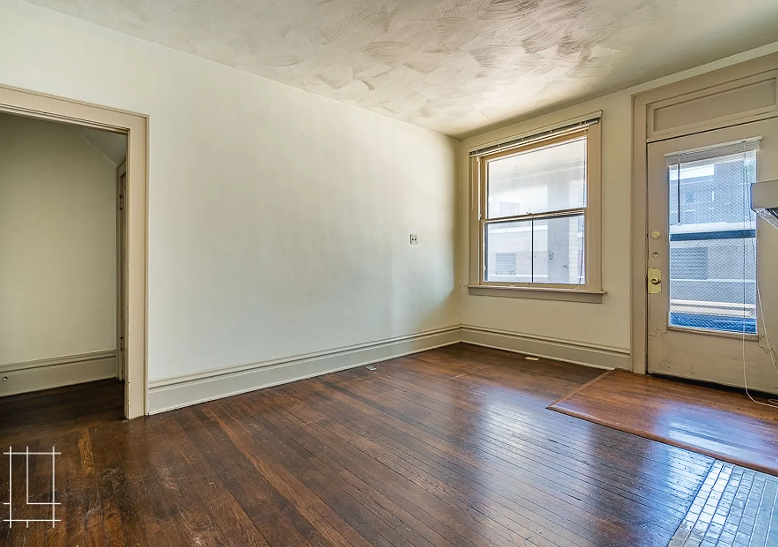 35 Lundy St. — Photo 4