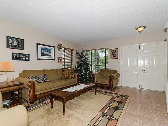 4th image of 9073 SW 212th Ln