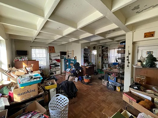 Sold by NY Superior Realty | media 30