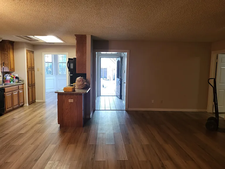 333 Fairhavens Dr — Photo 11