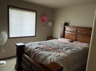 1008 W Meadow Ridge Rd, Norfolk, NE 68701