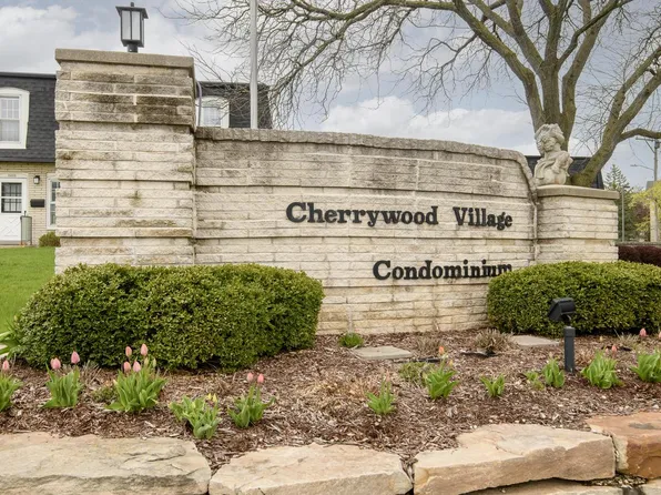 4135 West Cherrywood LANE, Brown Deer, WI 53209