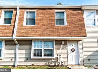 41 Beau Rivage Dr, Glassboro, NJ 08028