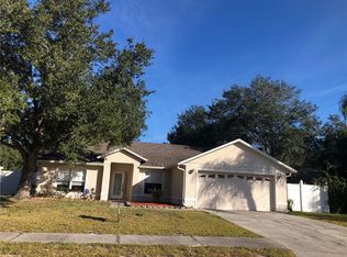 930 Canary Lake Ct, Sanford, FL 32773