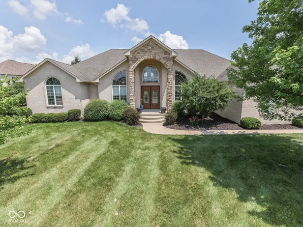3270 Cherokee Cir, Bargersville, IN 46106