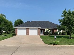 209 Spring Park Ct, Jefferson City, MO 65109