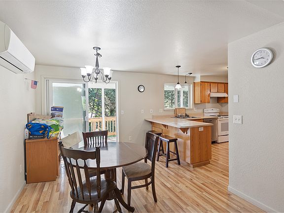 4th image of 7764 Azalea Glen Rd