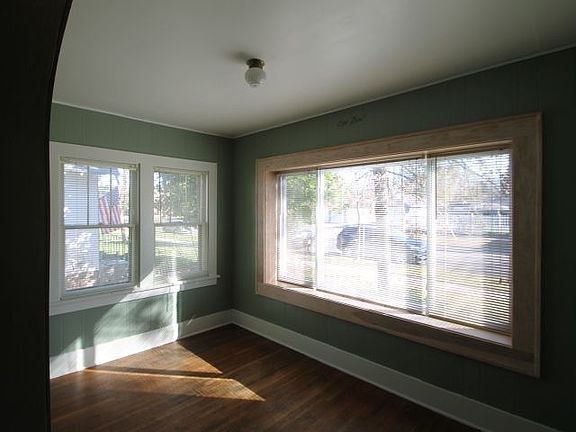5th image of 749 17th Ave S