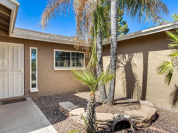 4th image of 5426 W Dahlia Dr