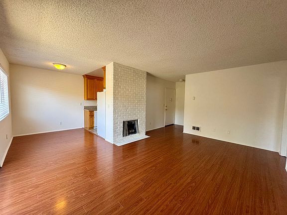 2nd image of 2451 20th St APT 6