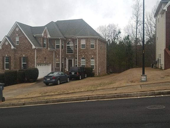 2nd image of 2457 Wilshire Way