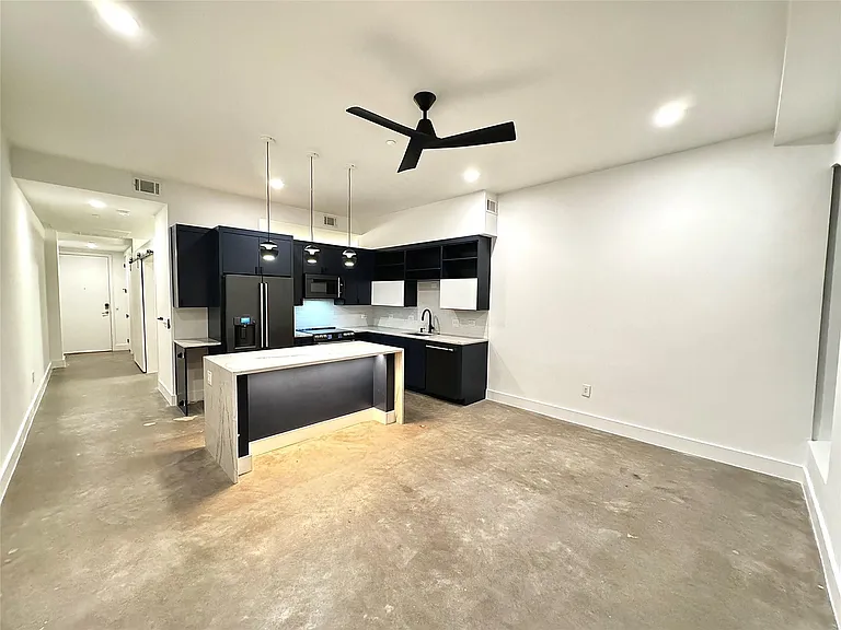 507 Sabine St #1003 — Photo 1
