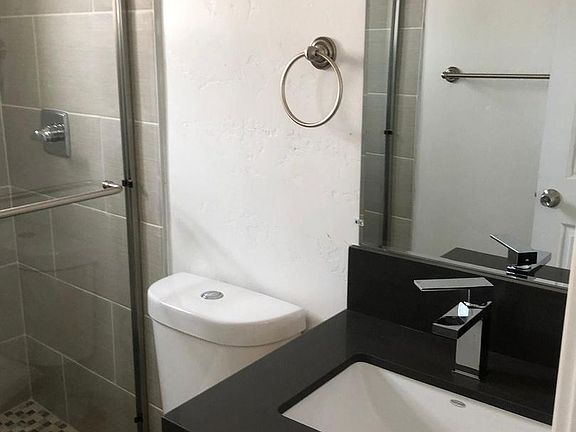 5th image of 420 Q Ave #10579415