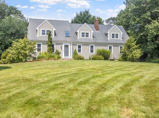 141 Brookwood Rd, Hanover, MA 02339