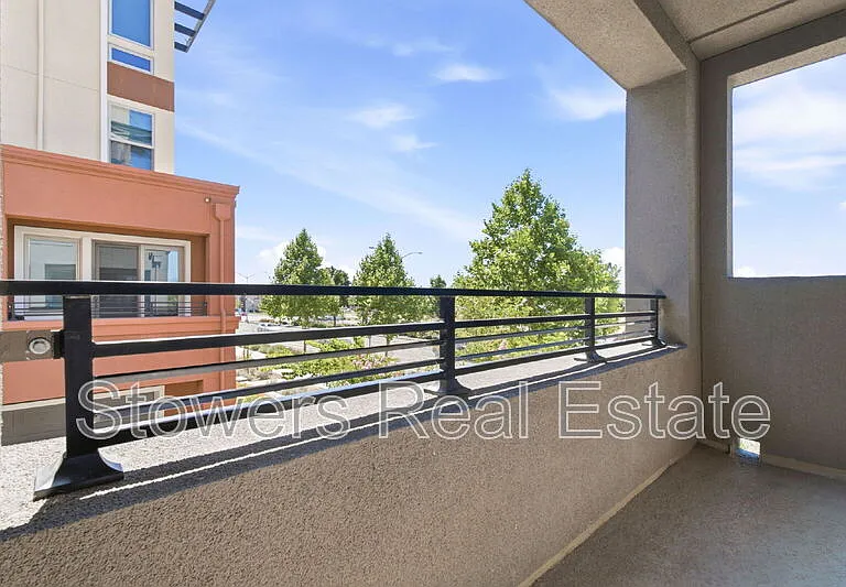 5527 Dublin Blvd — Photo 15