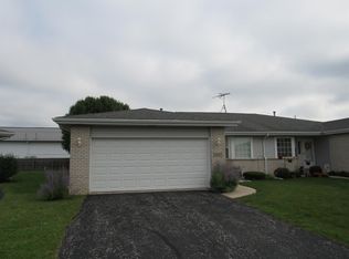 2227 99th St, Highland, IN 46322