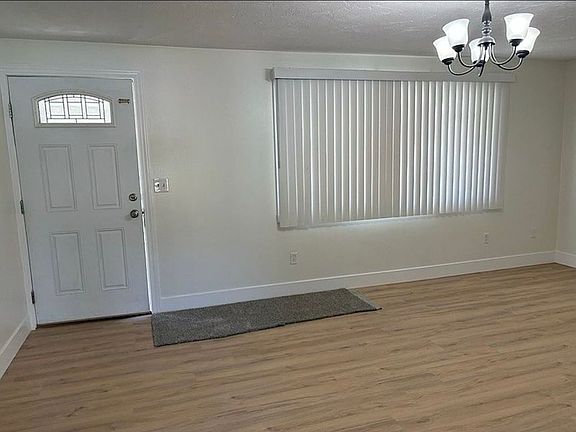 2nd image of 210 W 2 N Unit 1