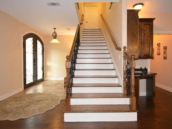 254 Chariot Ln, New Caney, TX 77357
