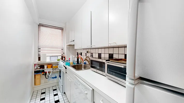 Sold by Upton Realty Group | media 17