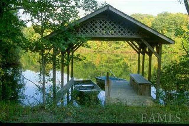 1st image of 377 Shelly Hill Rd