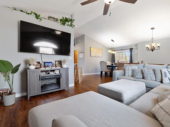 4th image of 4419 Three Rivers Dr