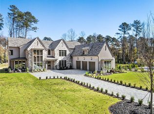 225 Maison Ct, Roswell, GA