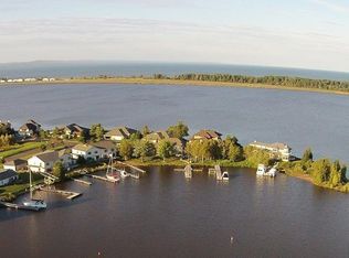526 Marina Dr, Superior, WI 54880