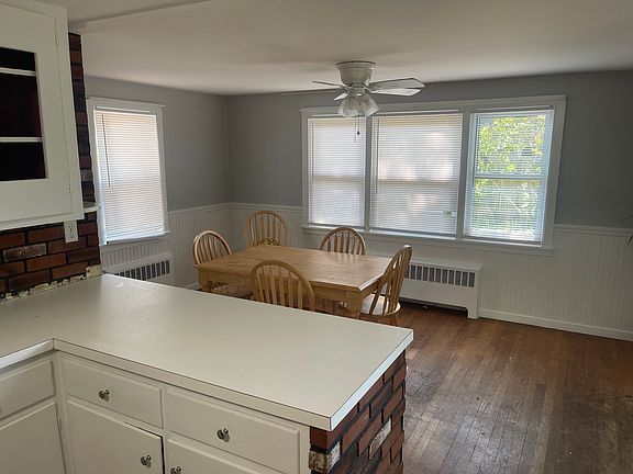 3rd image of 118 Old Meeting House Rd