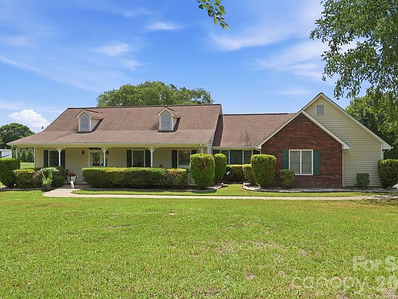 2nd image of 25472 Millingport Rd