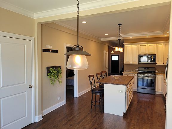 4th image of 1324 East Ave