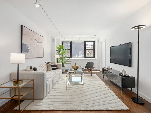 61 Jane Street image 1 of 13