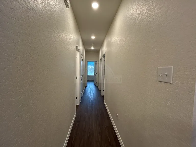 5104 Rose Garden Loop — Photo 8