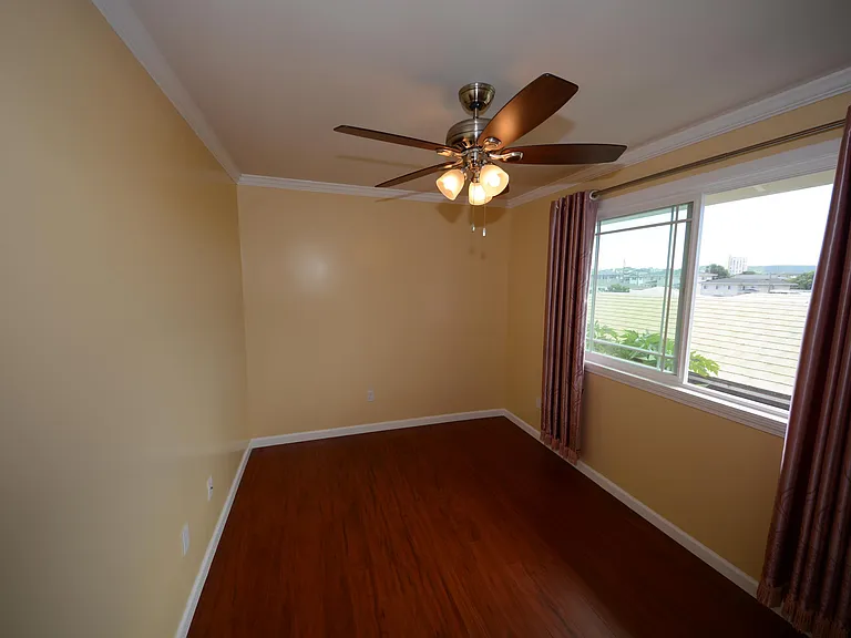 1517 Palolo Ave — Photo 7