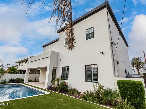 4th image of 4529 E GLENROSA Avenue