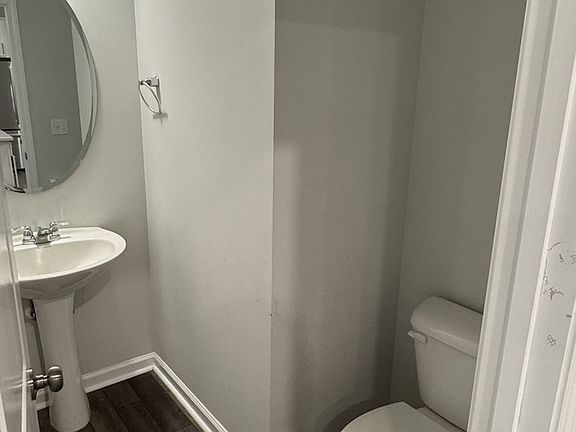 3rd image of 232 Hiking Hill Ln