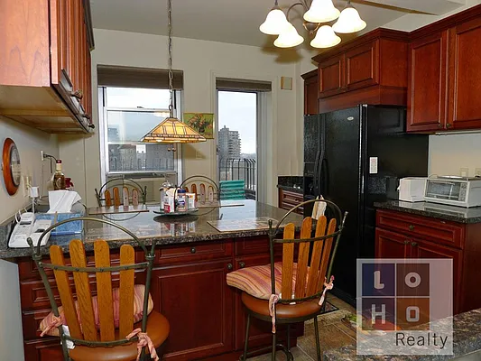 Sold by LoHo Realty | media 14