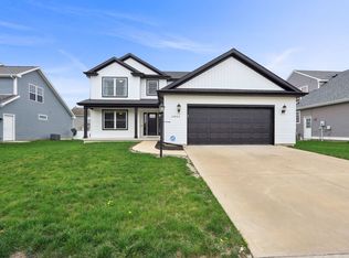 3805 Boulder Ridge Dr, Champaign, IL 61822