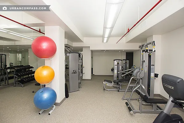 Rented by Compass | media 14