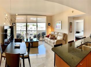 4100 Salzedo St APT 717, Coral Gables, FL 33146