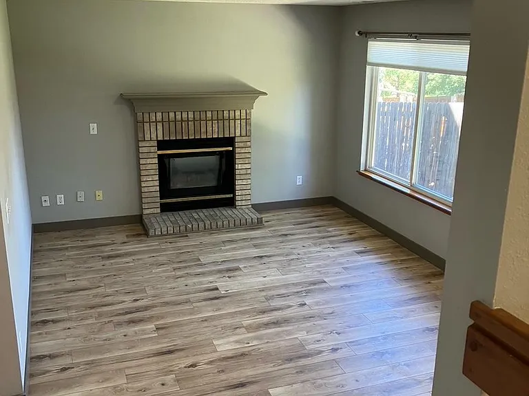 2726 Lear Dr — Photo 19