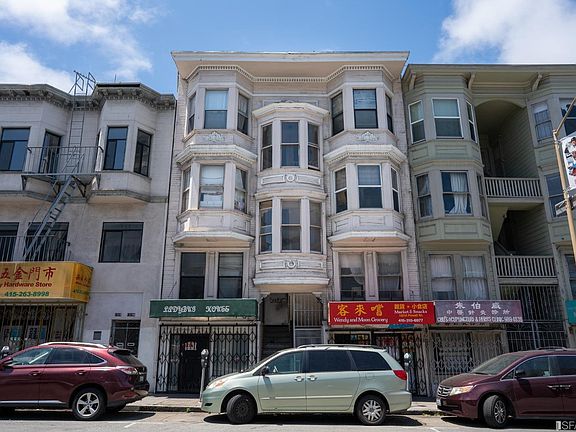 4th image of 1321-1327 Powell St